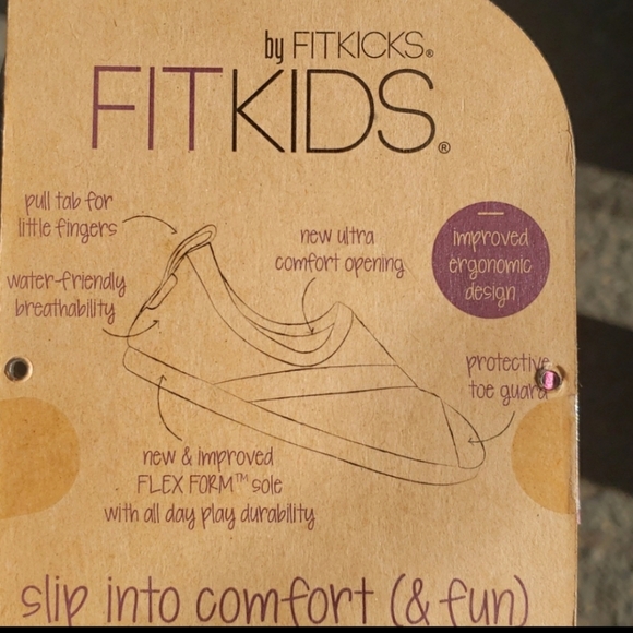 Fit Kids Swim Shoes - Picture 9 of 10